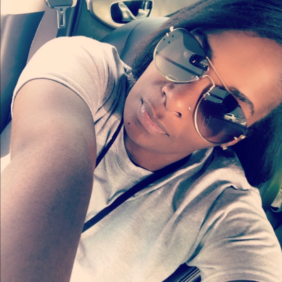 Meet your Posher, Ashley - Picture 1 of 1